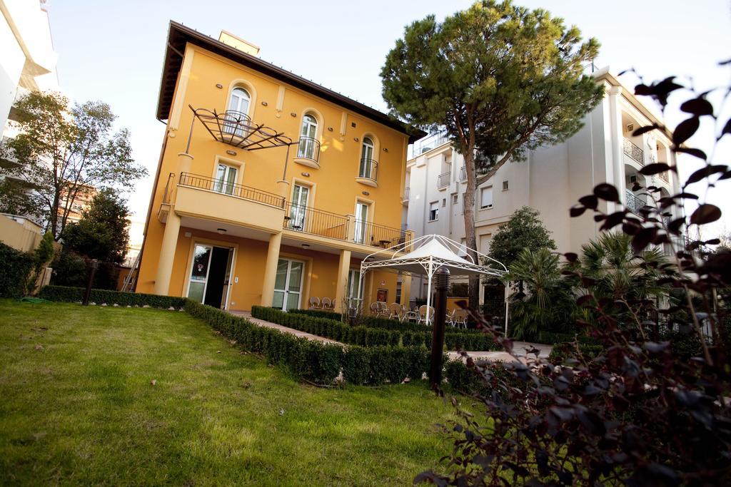 Hotel Alibi Rimini Exterior foto